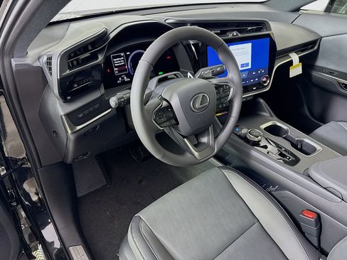New 2026 Lexus RZ 350e image 9