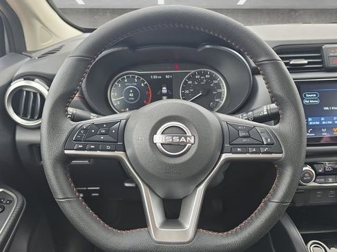 New 2025 Nissan Versa SR image 21