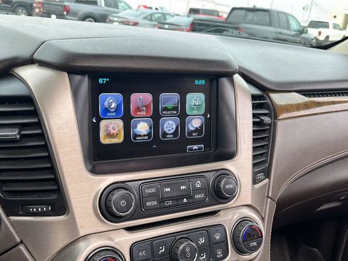 Used 2017 GMC Yukon Denali w/ Open Road Package image 4