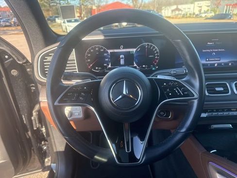 Used 2024 Mercedes-Benz GLE 450e 4MATIC image 28