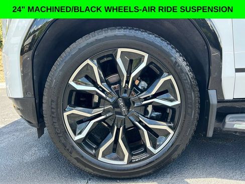 Used 2025 GMC Sierra EV Denali AWD/4WD image 2