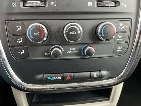 Used 2014 Dodge Grand Caravan SE w/ Quick Order Package 29E SE image 18