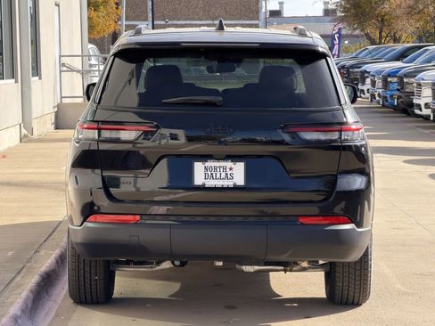 New 2025 Jeep Grand Cherokee L Altitude AWD/4WD image 6
