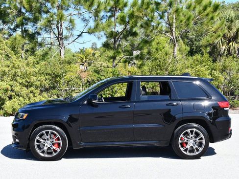 Used 2018 Jeep Grand Cherokee SRT AWD/4WD image 3