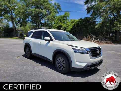 Used 2022 Nissan Pathfinder SV AWD/4WD image 8