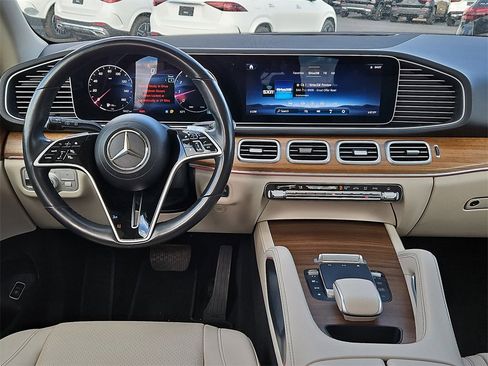 Certified 2024 Mercedes-Benz GLE 450 4MATIC image 17
