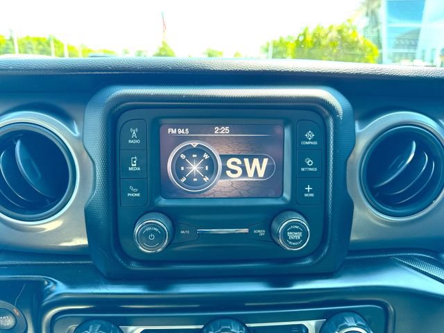 Used 2021 Jeep Wrangler Unlimited Sport AWD/4WD image 14