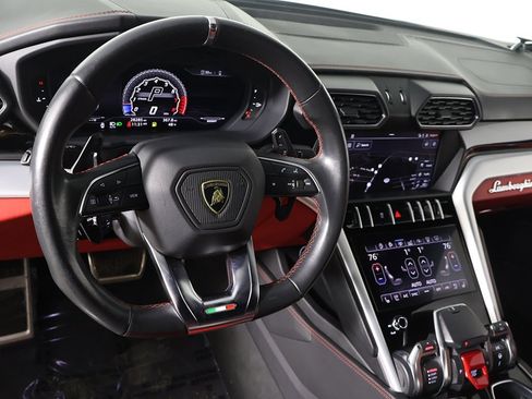 Used 2019 Lamborghini Urus image 29