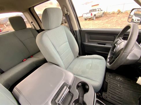 Used 2016 RAM 2500 Tradesman w/ Chrome Appearance Group image 31