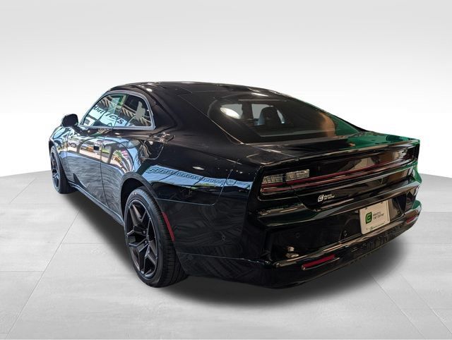 Used 2024 Dodge Charger Daytona R/T w/ Plus Group AWD/4WD image 5