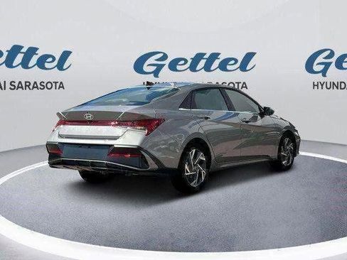 New 2025 Hyundai Elantra SEL w/ Cargo Package image 7