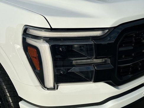 Certified 2024 Ford F150 Lariat w/ FX4 Off-Road Package AWD/4WD image 43
