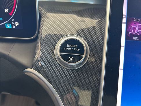 Used 2024 Mercedes-Benz GLC 43 AMG 4MATIC image 53