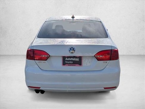 Used 2014 Volkswagen Jetta TDI image 6