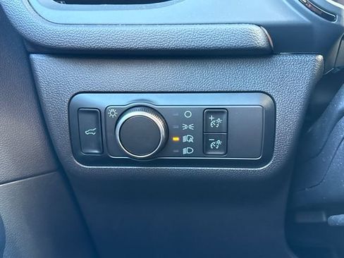 Used 2025 Ford Escape ST-Line w/ Tech Pack #1 AWD/4WD image 35