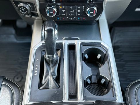 Used 2020 Ford F150 Lariat AWD/4WD image 26
