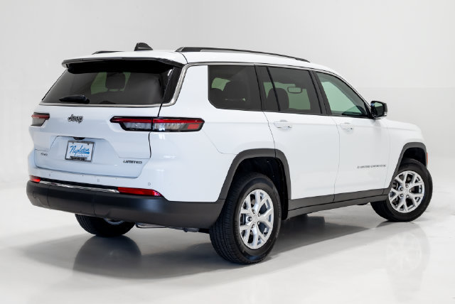 Used 2023 Jeep Grand Cherokee L Limited AWD/4WD image 32