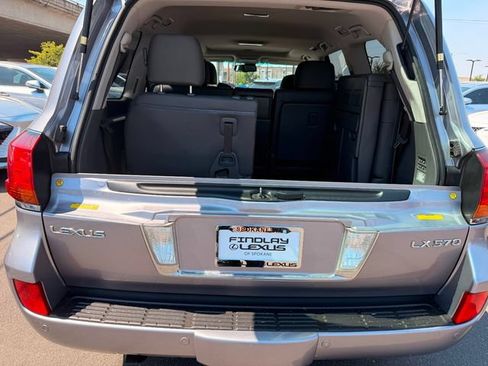 Used 2008 Lexus LX 570 4WD w/ Technology Pkg image 33