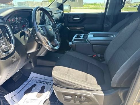 Used 2021 Chevrolet Silverado 1500 LT AWD/4WD image 2