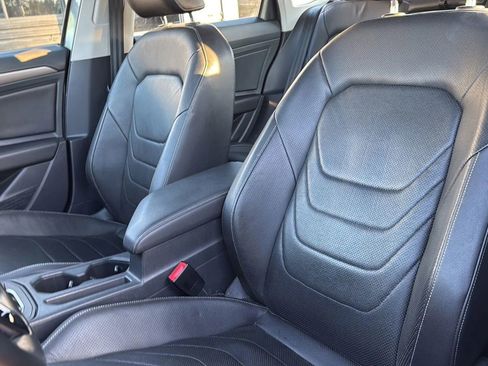 Used 2019 Volkswagen Jetta SEL Premium image 20