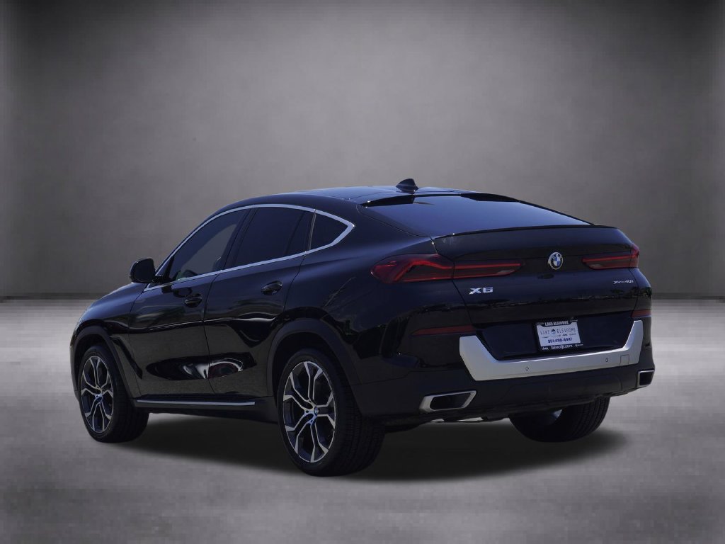 Used 2022 BMW X6 xDrive40i w/ Parking Assistance Package AWD/4WD image 7