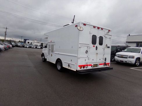 Used 2007 GMC Savana 3500 image 10