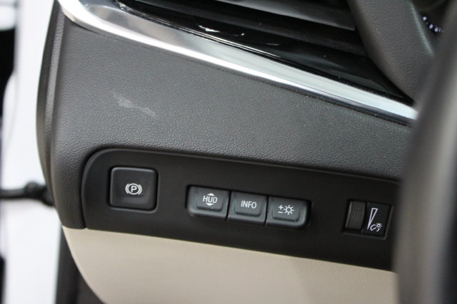 Used 2023 Buick Enclave Avenir w/ Avenir Technology Package AWD/4WD image 15