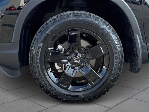 Used 2024 Honda Ridgeline Black Edition image 11