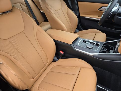 Certified 2025 BMW 330i xDrive Sedan w/ M Sport Package image 15