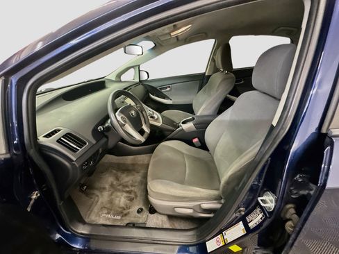 Used 2013 Toyota Prius Two FWD image 13