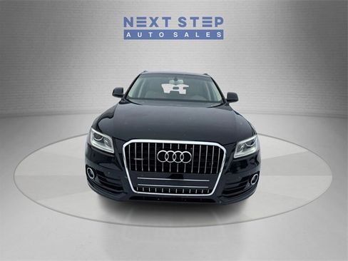 Used 2017 Audi Q5 2.0T Premium Plus w/ Technology Package image 2