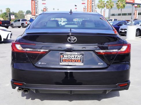 Certified 2025 Toyota Camry SE image 6