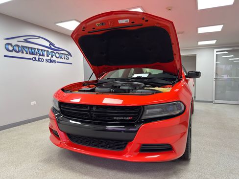 Used 2018 Dodge Charger SXT w/ Blacktop Package image 35