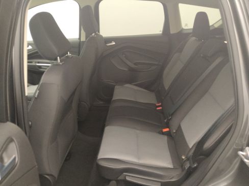 Used 2019 Ford Escape SE FWD image 18