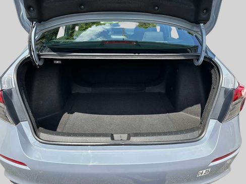 Used 2022 Honda Civic Sport image 11