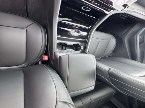 New 2026 Jeep Grand Cherokee Limited w/ Limited Altitude Package RWD image 25