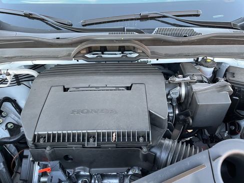 Used 2025 Honda Pilot Black Edition image 14