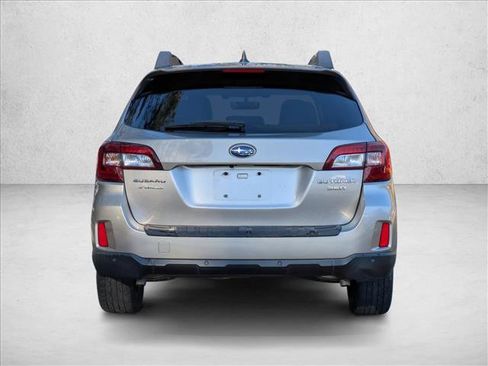 Used 2017 Subaru Outback 3.6R Limited image 7