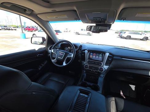 Used 2017 GMC Yukon SLT w/ Premium Edition RWD image 13