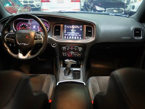 Used 2016 Dodge Charger R/T image 33