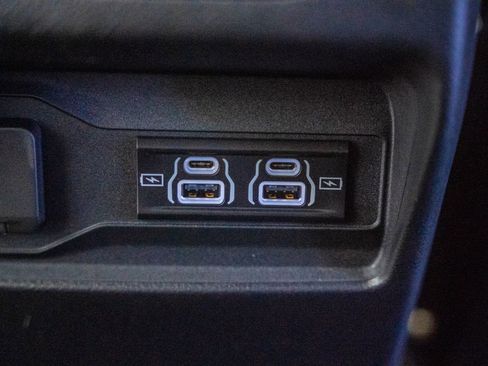 New 2025 Jeep Grand Cherokee image 32