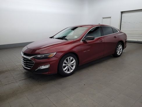 Used 2020 Chevrolet Malibu LT FWD image 2