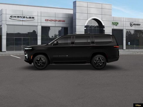 New 2026 Jeep Grand Wagoneer Limited w/ HD Trailer Tow Package image 2