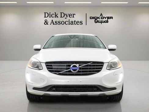 Used 2017 Volvo XC60 T6 Inscription w/ Advanced Package AWD/4WD image 4