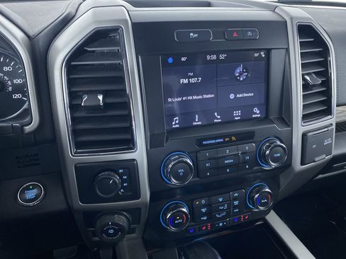 Used 2019 Ford F150 Lariat image 5