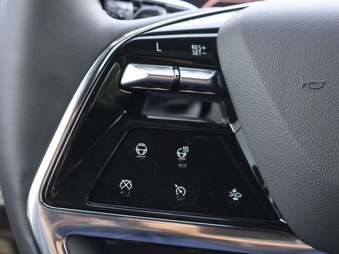 New 2026 Cadillac Escalade Luxury w/ Touring Package image 24