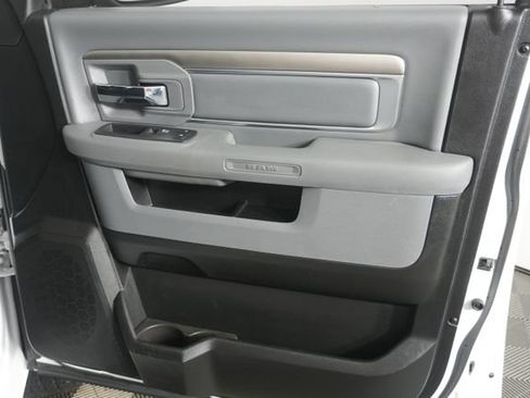 Used 2019 RAM 1500 Warlock AWD/4WD image 34