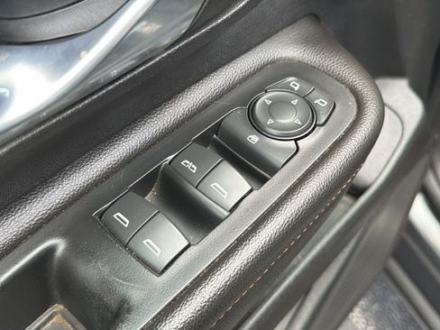 Used 2020 GMC Terrain SLE w/ Driver Convenience Package FWD image 11