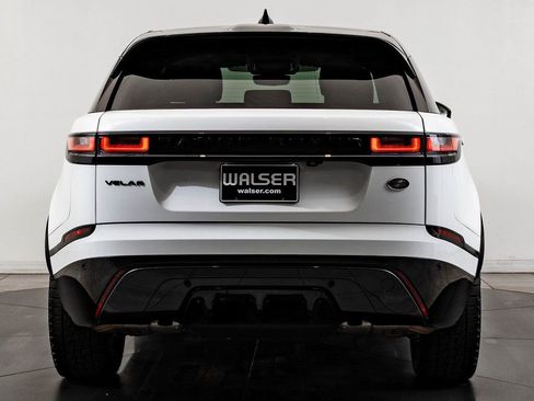 Used 2023 Land Rover Range Rover Velar R-Dynamic S image 7