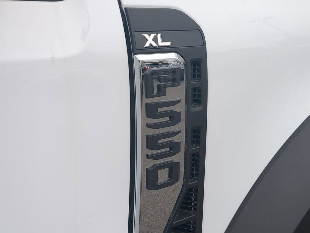 New 2024 Ford F550 4x4 Regular Cab Super Duty image 21